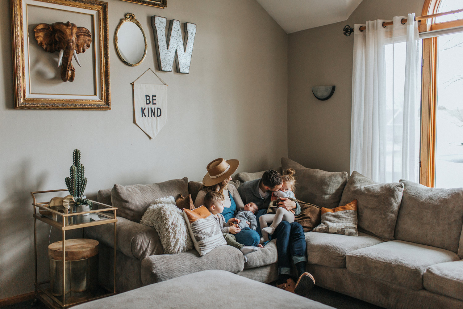 7C334B6B-71F0-4BBB-B7FB-A7B48F158A1B